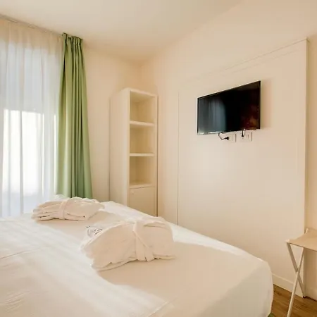 فندق Rimini Suite ريميني