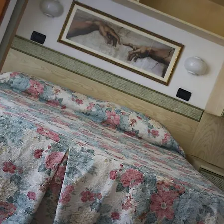 Hotel Charles