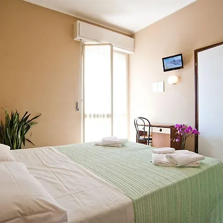 Hotel Boom 3*