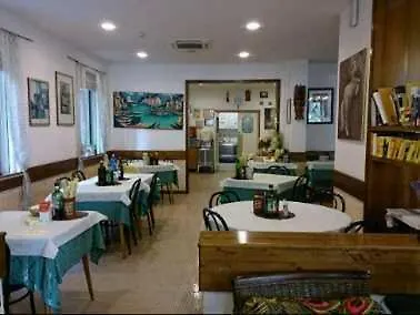 Cortina Отель