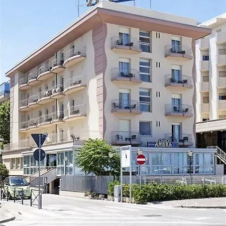 Hotel Ambra 3*