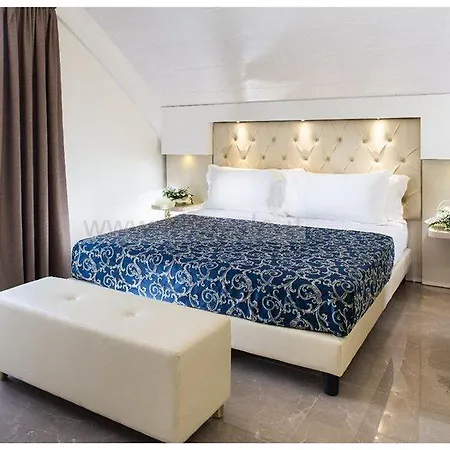 Ambassador Otel