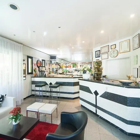 Hotel Betty 3*