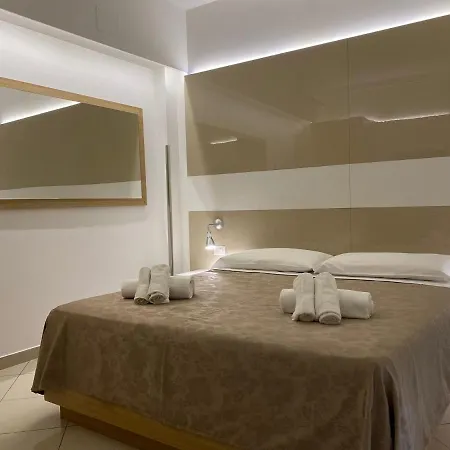 Perla Aparthotel 2*