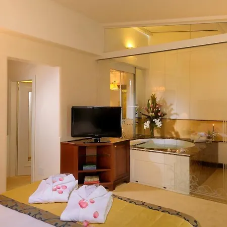 Hotel De Londres 4*