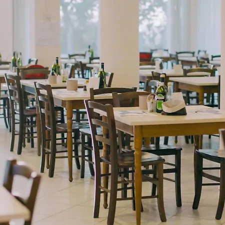 Beverly Hotel 3*