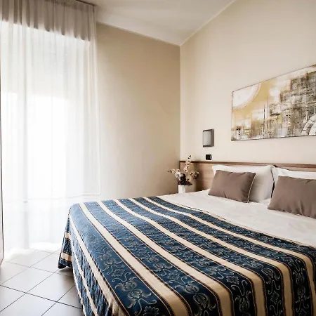 Bridge Hotel 3*