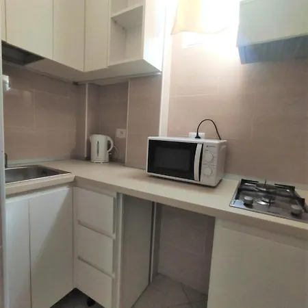 Perla Aparthotel 2*