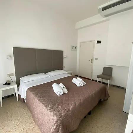 Silver Hotel *