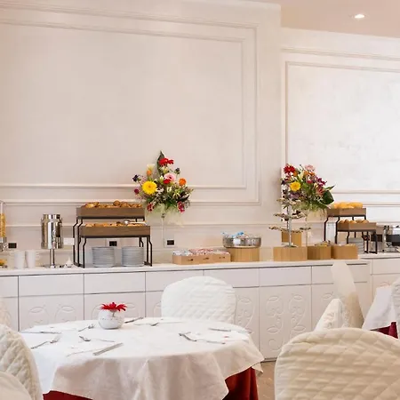Vienna Ostenda E Ristorante Il Danubio 4* Rimini