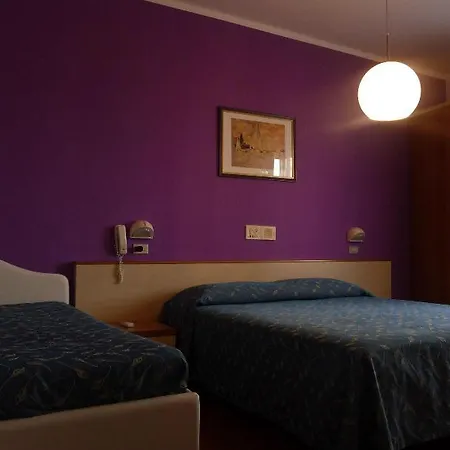 Azzurra Hotel 3*