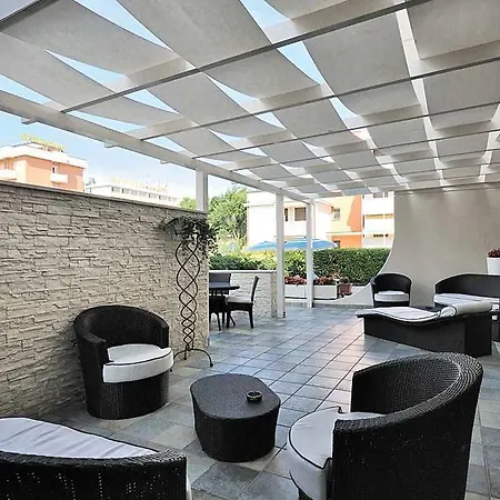 Life Hotel