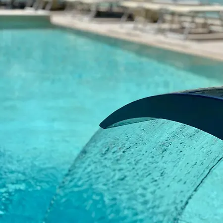 Aqua Hotel 4*