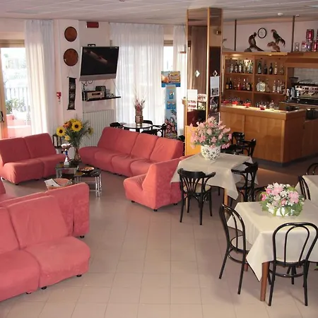 Hotel Peonia 3*