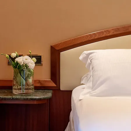 Otel Polo 4*