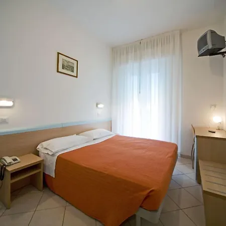 Savina Hotel 3*
