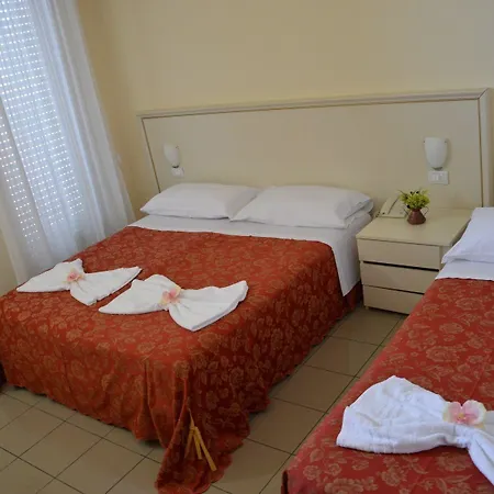 Carolin Otel 3*