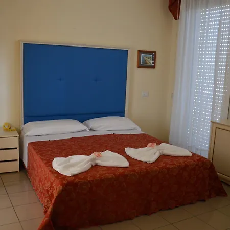 Carolin Otel Rimini