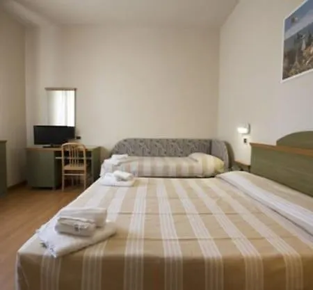 Hotel Impero 3*
