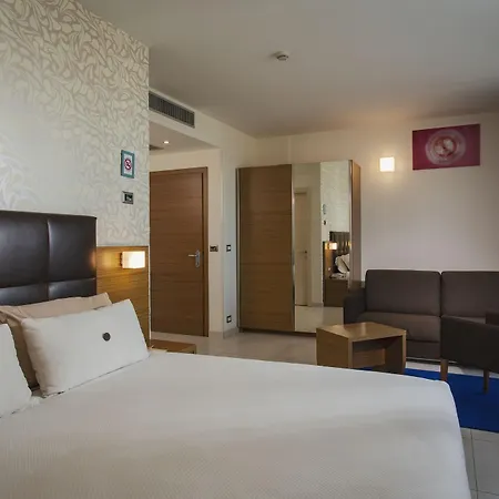 Aqua 4*