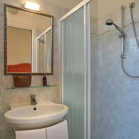Hotel Gaston 4*