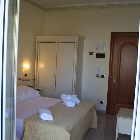 Gaston 4* Rimini