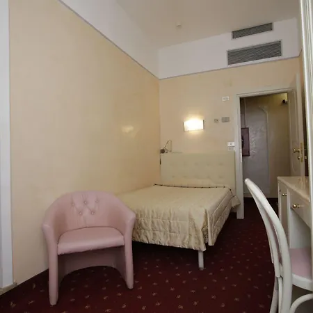 Vienna Ostenda E Ristorante Il Danubio Hotel 4*