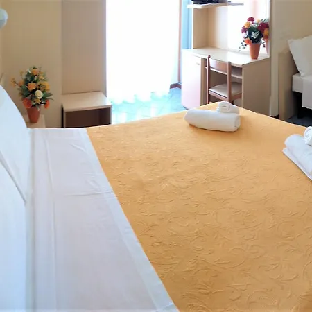Hotel Corona Hotel
