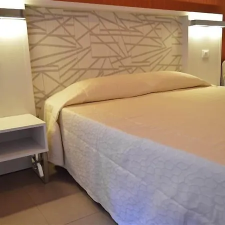 Paola Hotel 3*