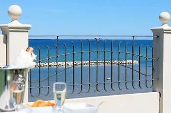 Aurora 3* Rimini