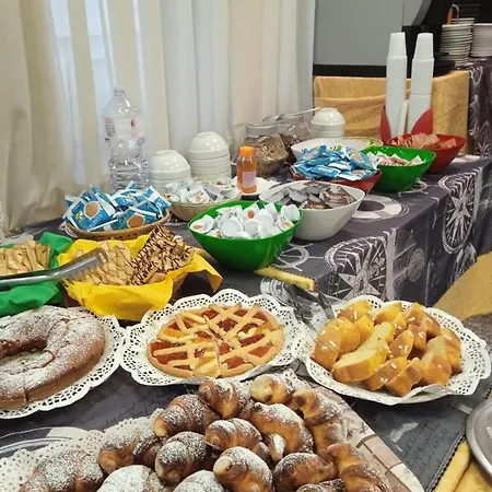 Mediterraneo Отель
