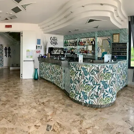 Tritone Hotel
