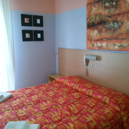 Marinella Hotel 3*