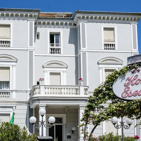 Esedra Hotel 3*