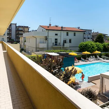 Montmartre Aparthotel Rimini