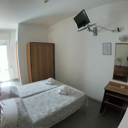 Bed & Breakfast Half Moon Airport Restaurant Rimini