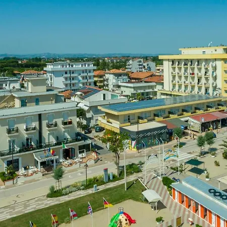 Montmartre Aparthotel Rimini