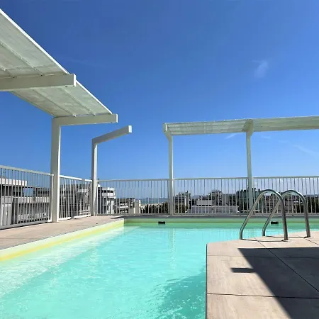 Residence Ten Suite Апартаменты *