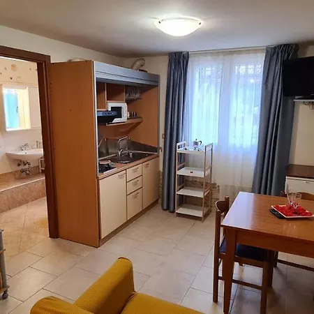 Aparthotel La 3*