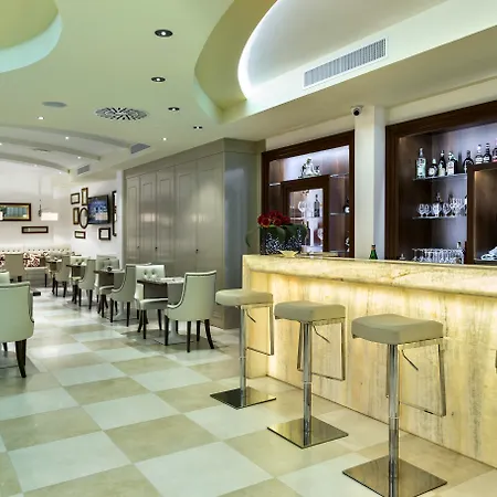厄尔巴沃格里奥酒店 酒店 4*