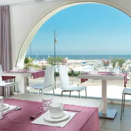 Yes Touring & Spa Hotel 4*