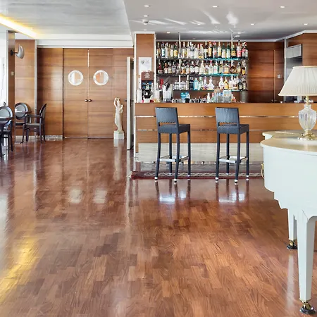 Ascot & Otel 4*