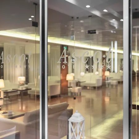 Ascot & Otel