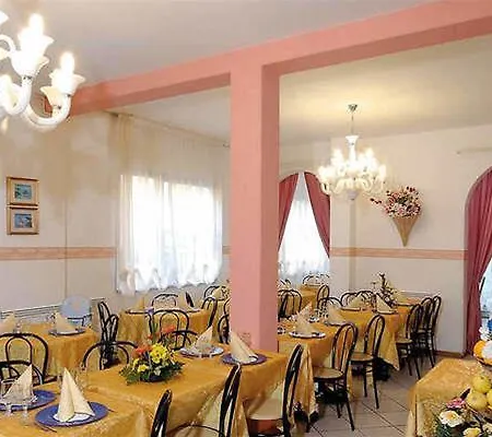 Marconi Hotel 3*