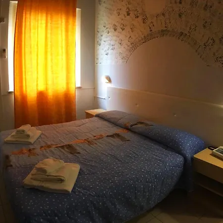 Hotel New Happy