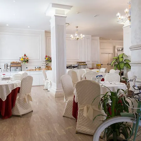 Vienna Ostenda E Ristorante Il Danubio Hotel 4*