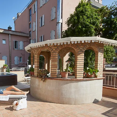 Vienna Ostenda E Ristorante Il Danubio Hotel 4*