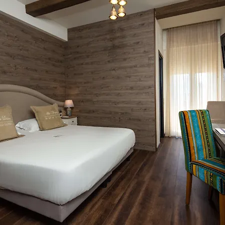 Western Maison B Hotel 4*