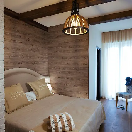 Western Maison B Rimini