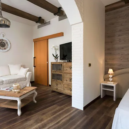 Western Maison B 4*